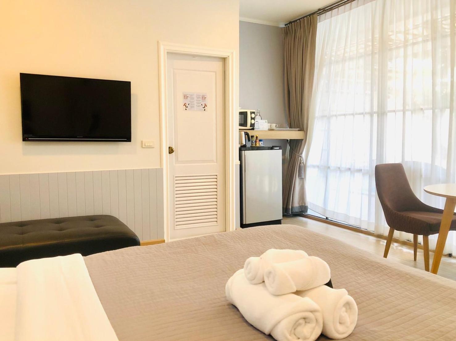 La Riva Boutique Hotel Kamphaeng Phet Buitenkant foto