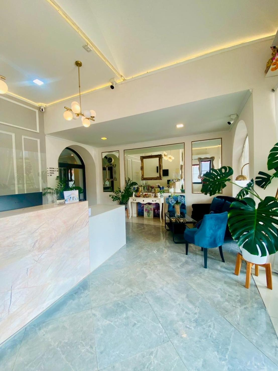 La Riva Boutique Hotel Kamphaeng Phet Buitenkant foto