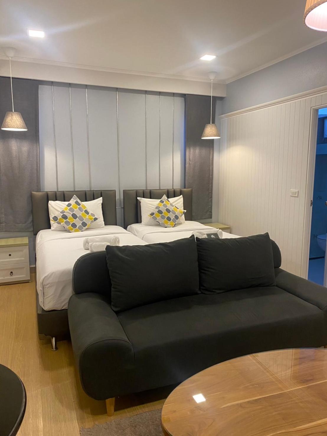 La Riva Boutique Hotel Kamphaeng Phet Buitenkant foto